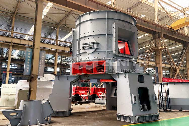 Первый крупномасштабный вертикальный валковый дробилка, недавно построенная компанией Zenith